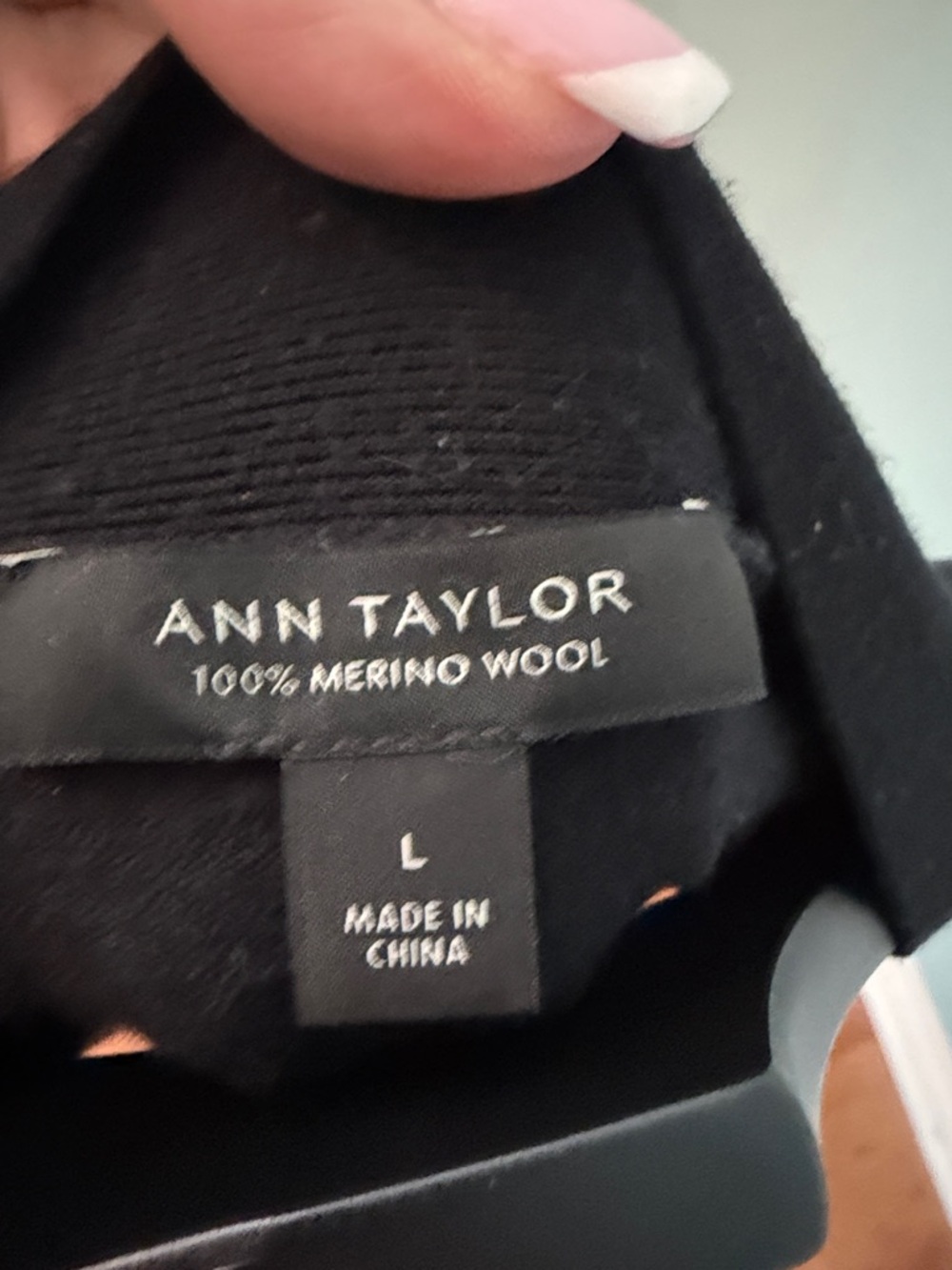 Ann Taylor Black Merino Wool Sweater - Large - Picture 3 of 3